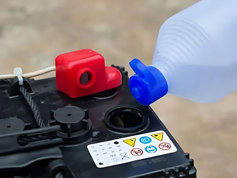 Cách phục hồi bình ắc quy nước Cách phục hồi bình ắc quy nước
