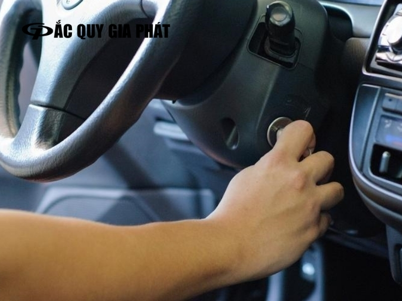Không nên khởi động xe quá nhiều lần khi bình bị tắt