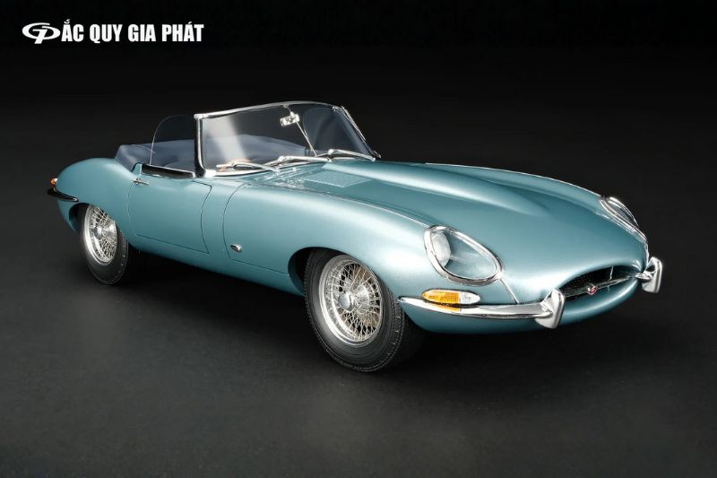 Mẫu xe Jaguar E-Type được sản xuất năm 1961