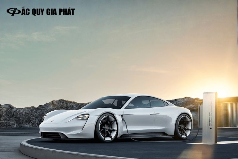 Xe điện nền tảng EV - Porsche Taycan