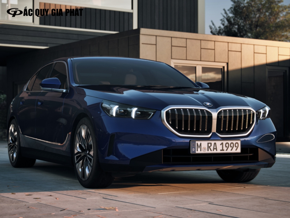 BMW 5 series sang trọng hơn với thiết kế màu xanh đen