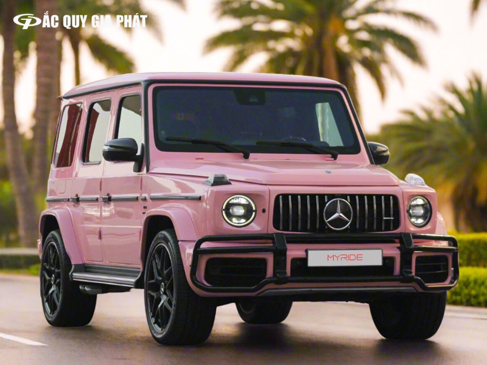 Mercedes-Benz G63 màu hồng cá tính