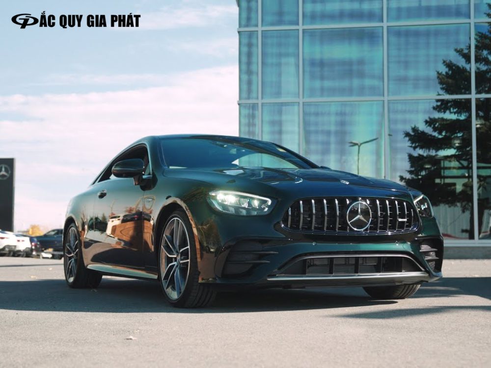 Phiên bản Emerald Green của Mercedes-Benz E-Class cực cá tính