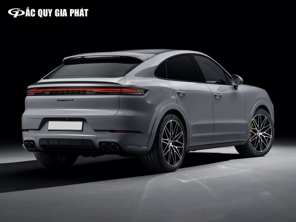 Porsche Cayenne Coupe thể thao nhưng không kém phần quan trọng