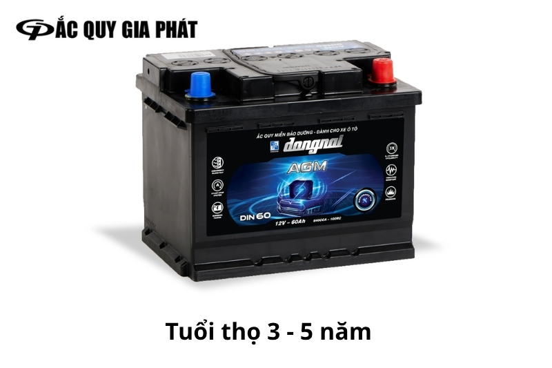 So sánh ắc quy khô và nước về tuổi thọ